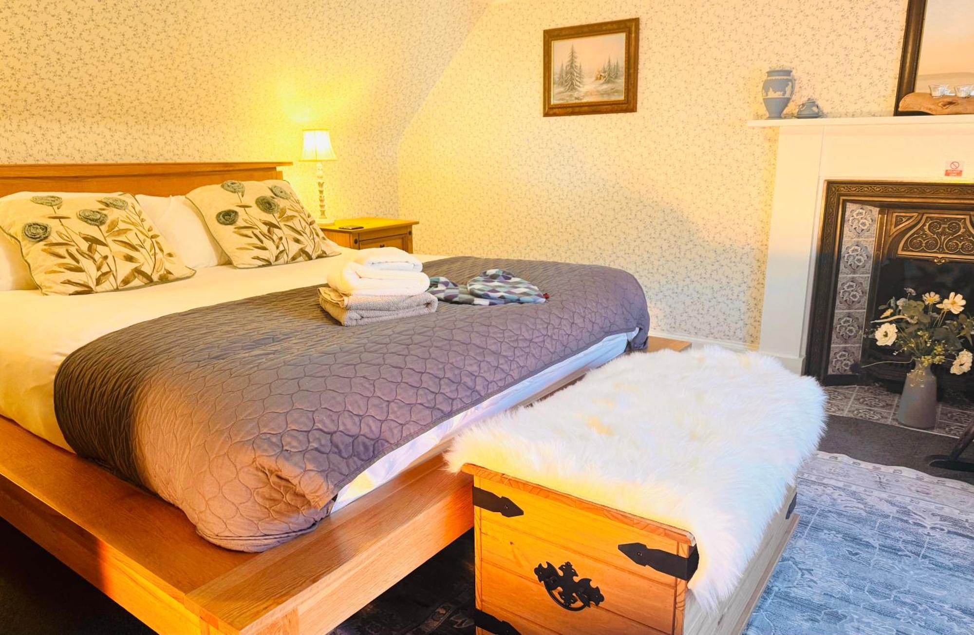 Rosemount Cottage One- Highland Cottage Гарв Екстер'єр фото